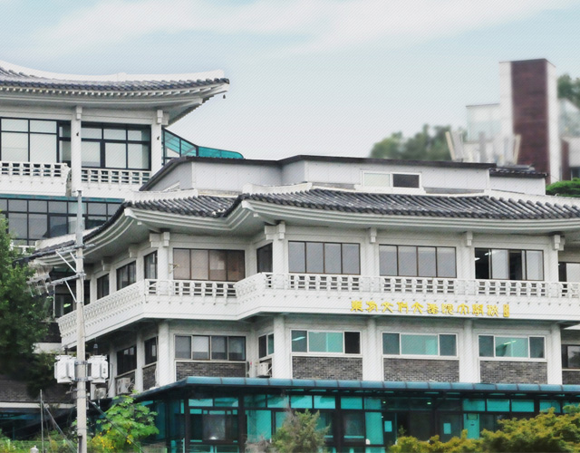 东方文化大学院大学